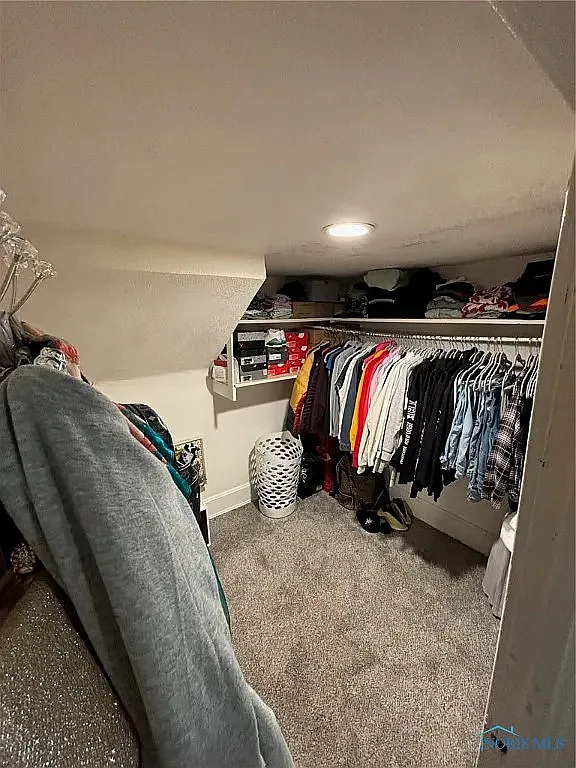 2 bed, 1100 sqft, $900 — Photo 2