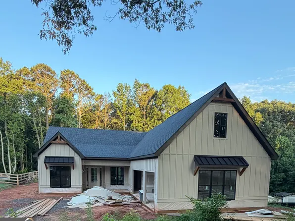 542 Palm St, Holly Springs, GA 30115