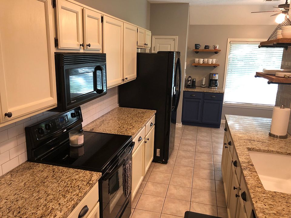 1st image of 8636 Sandy Hill Cv W