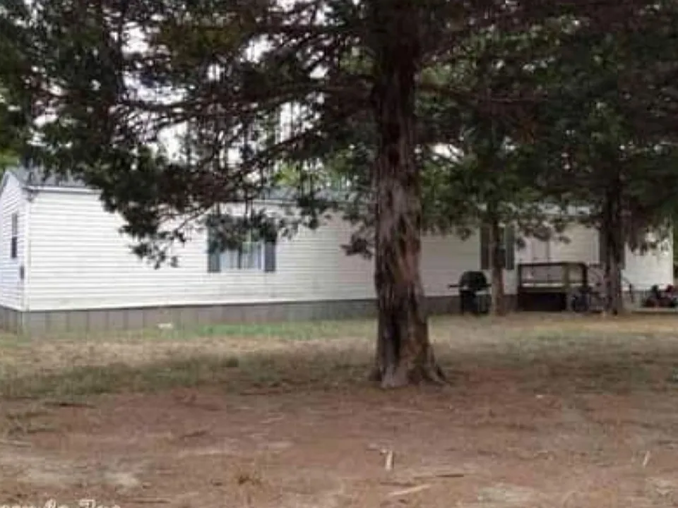 1538 Highway 330 S