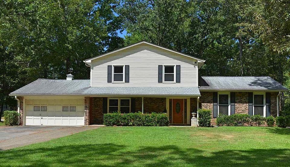 1st image of 501 Jeffery Dr NW