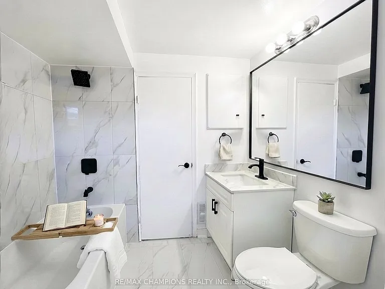 196 Caledonia Rd #2 — Photo 11