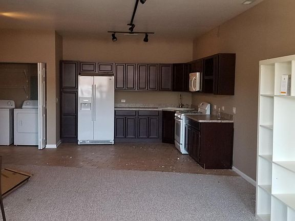 4th image of 4558 N Elston Ave
