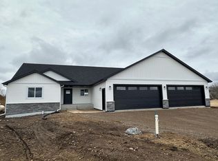 93 Meadow Ln, Cold Spring, MN 56320
