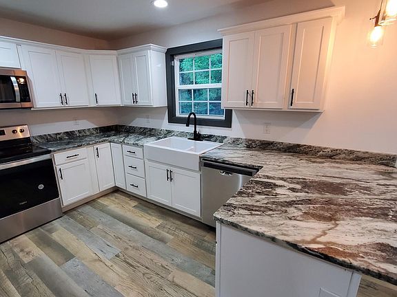 5th image of 256 Waco Heights Dr