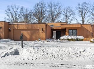 2201 W Washington St, Springfield, IL 62702