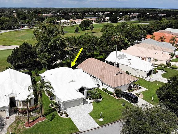 3rd image of 26118 Stillwater Cir