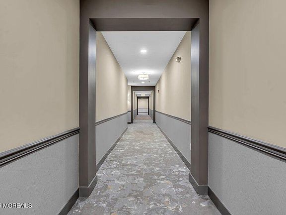 4th image of 7 Centre St Unit 6103