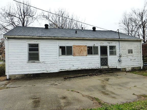 3rd image of 1108 S 6th St