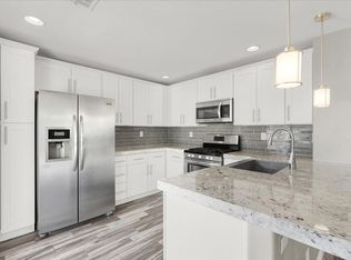 2058 Smoketree Village Cir, Henderson, NV 89012