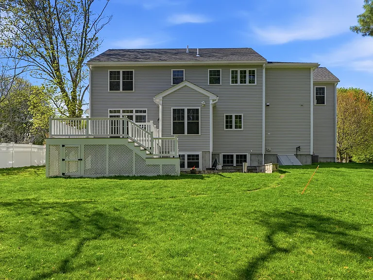 30 Redwing Rd — Photo 13