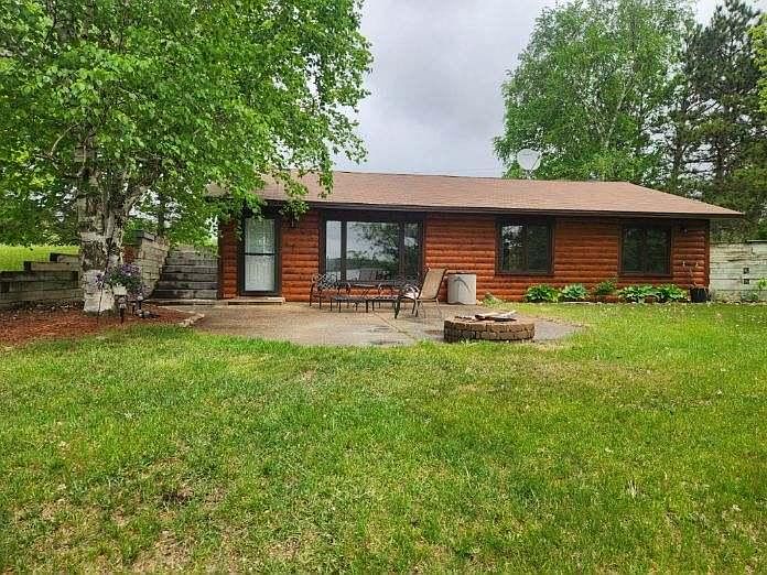 1st image of 15583 Cranberry Dr