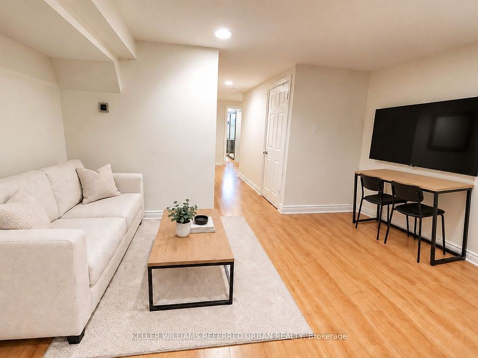1st image of 104 Rankin Cres #Ll