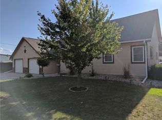 245 Warford St, Perry, IA 50220