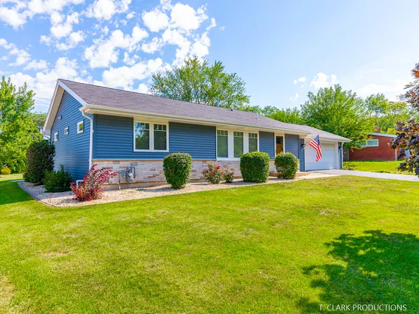 21W280 Temple Dr, Itasca, IL 60143