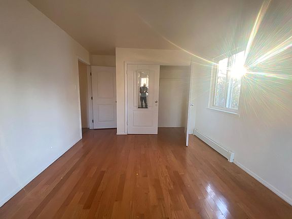 2nd image of 2214 Regina Ave Floor 2