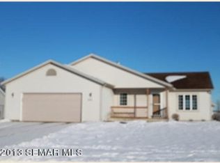 574 NE Lee St, Owatonna, MN 55060