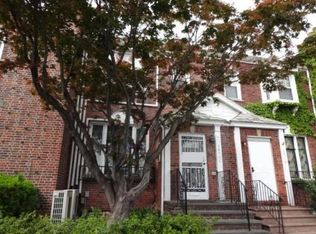 141 E 59th St, Brooklyn, NY 11203