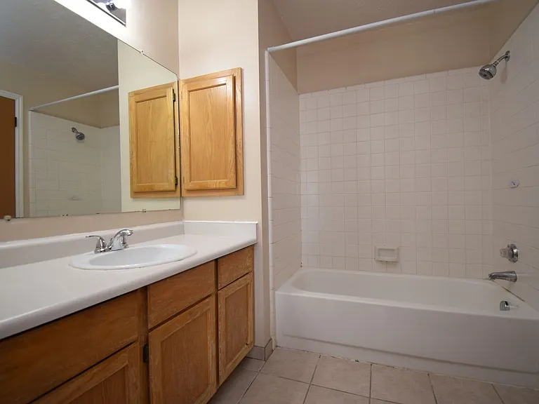 1623 W Crystal Ridge Dr — Photo 14