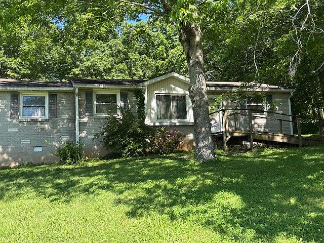 2nd image of 251 Spring Valley Dr E