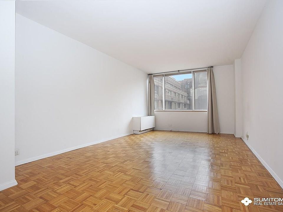 1st image of 350 W 50th St #4-II