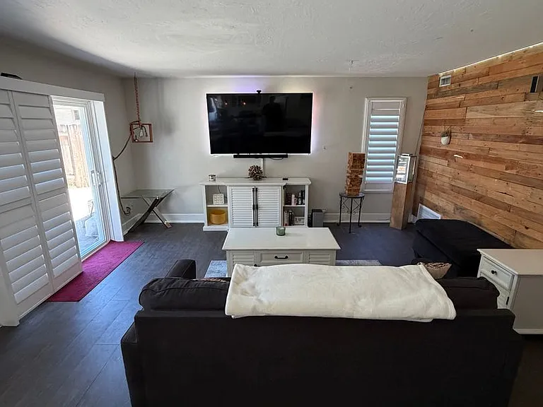 467 Mainsail Rd — Photo 8