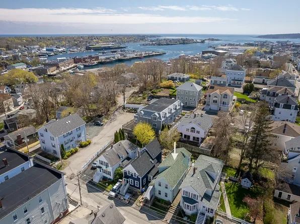 5 Fair St, Gloucester, MA 01930