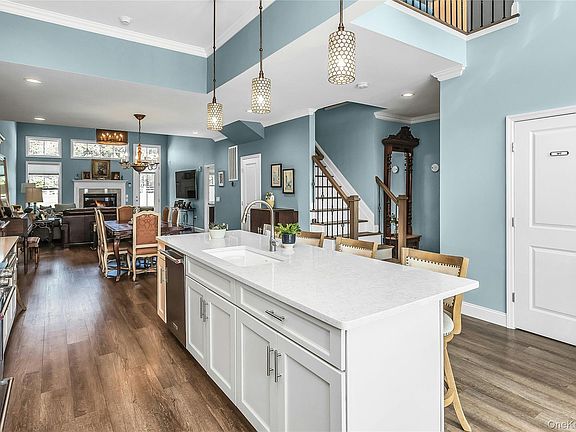 5th image of 176 Towering Moon Lane