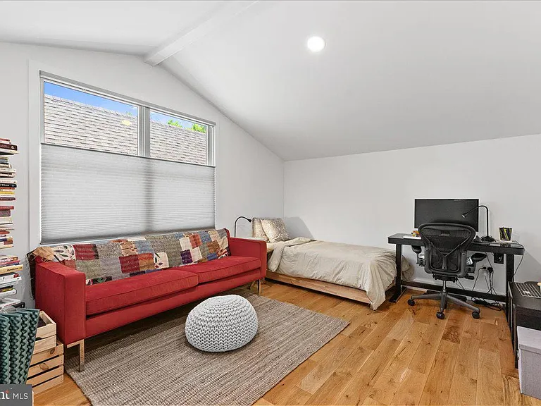 23 Leigh Ave #B — Photo 18