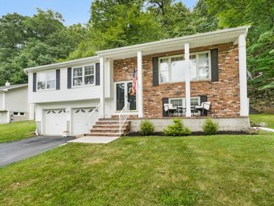 99 Valley View Trl, Sparta, NJ, 07871