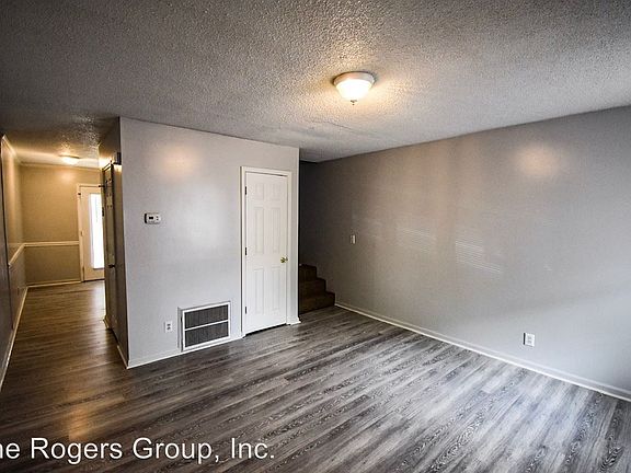4th image of 1725 Graham Ave APT K