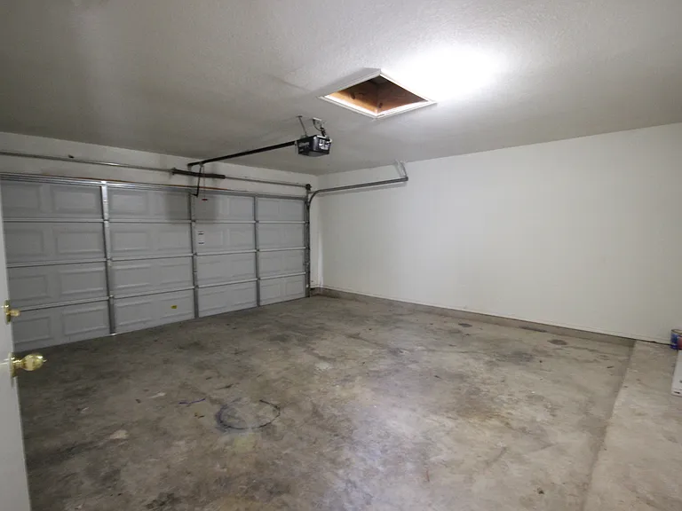 4713 Castleman Dr — Photo 20