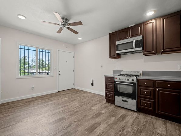 1635 E Imperial Hwy #E4e0a7382