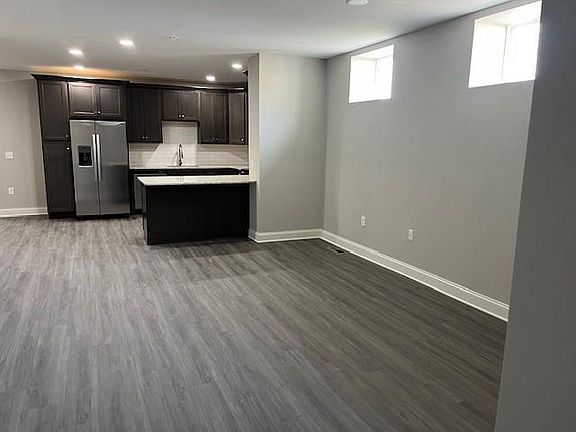 4th image of 236 W Market St #1