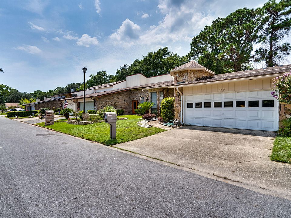 1st image of 840 Holbrook Cir