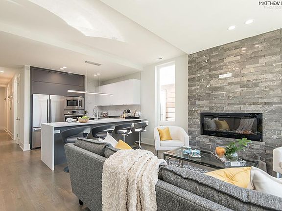 5th image of 2430 W Moffat St #2