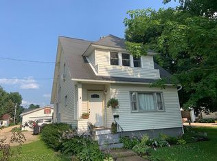 219 7th St E, Cresco, IA 52136