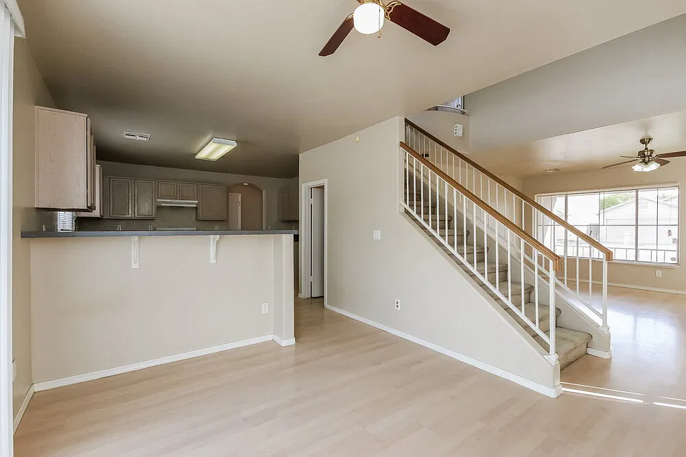 3 bed, 2.5 bath, 1744 sqft, $2,145 — Photo 4