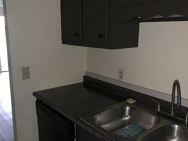 7006 Lois St #B — Photo 6