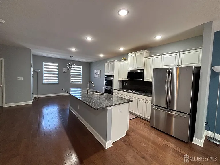 1302 Hights Farm Rd N — Photo 11