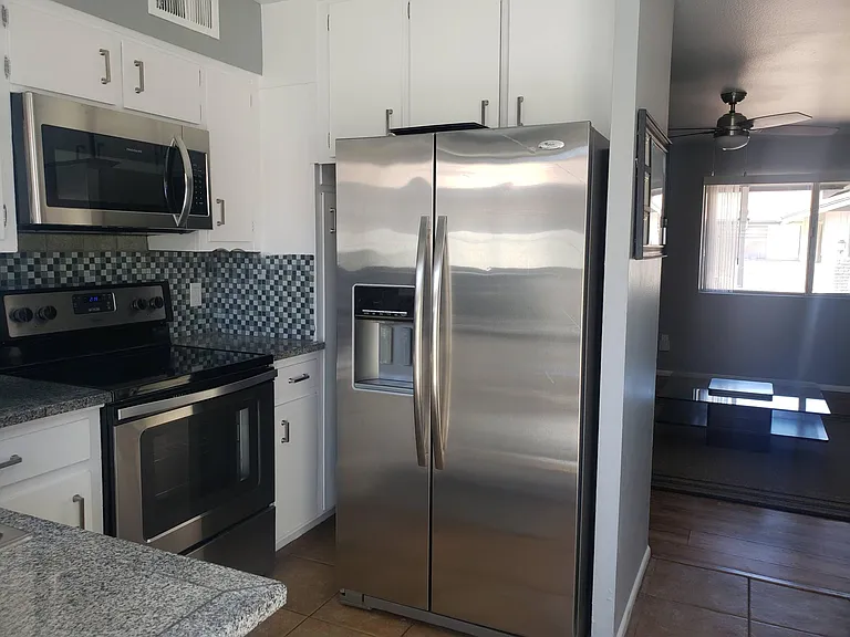 3026 N 40th St #5 — Photo 7