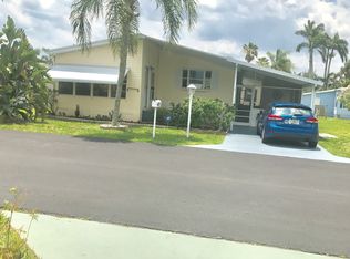 6157 Seashore Dr, Lantana, FL 33462