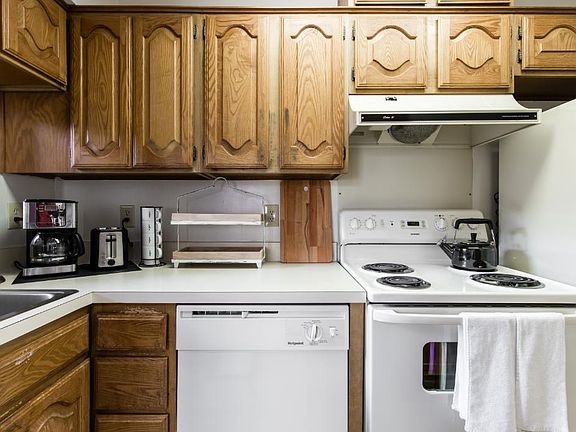 4th image of 5720 Marquita Ave APT 2
