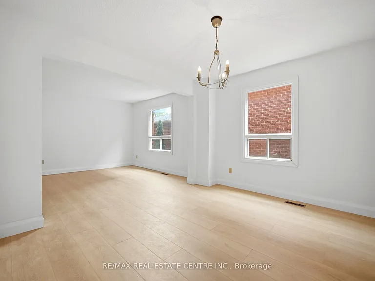 4676 Owl Cir — Photo 14