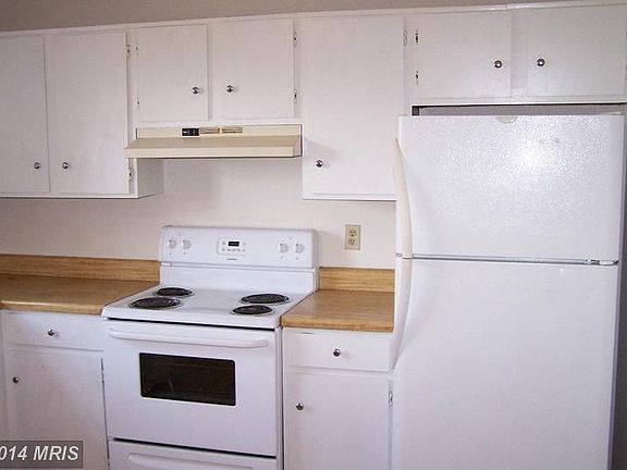4th image of 200 Parkside Dr