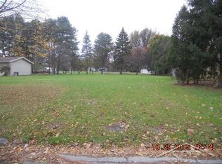 4250 Hilray Dr, Saginaw, MI