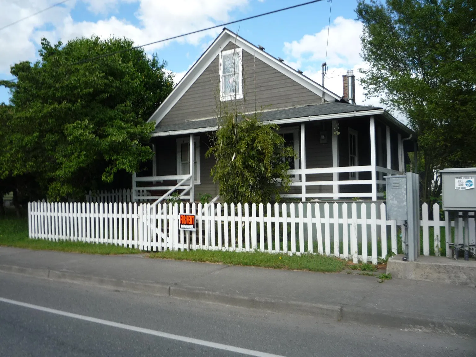 32524 3rd Ave photo 1