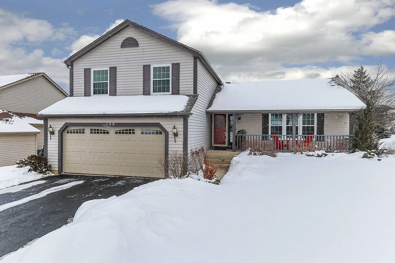 599 Flora Dr photo 1