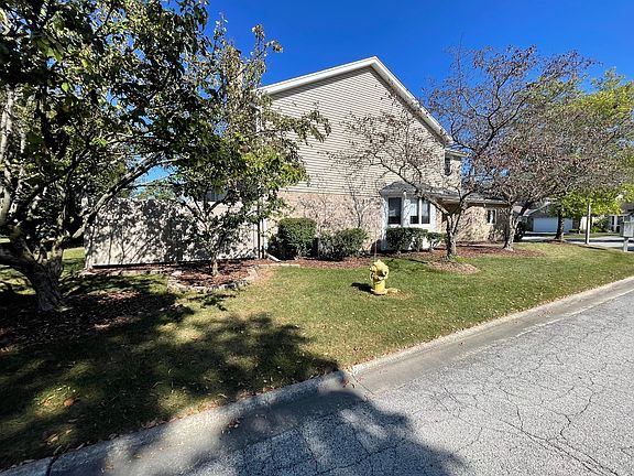3rd image of 17350 Brook Crossing Ct