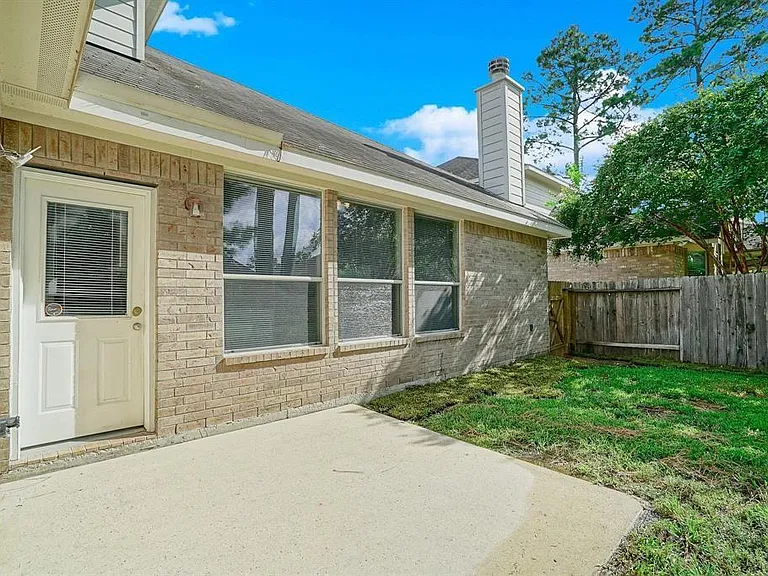 7211 Emerald Run Ln — Photo 37